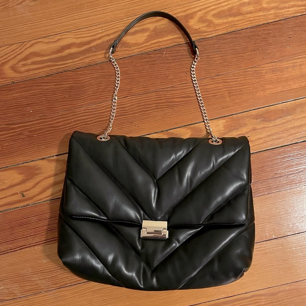 Zara Quilted Maxi Bag - Black with Gold Chain